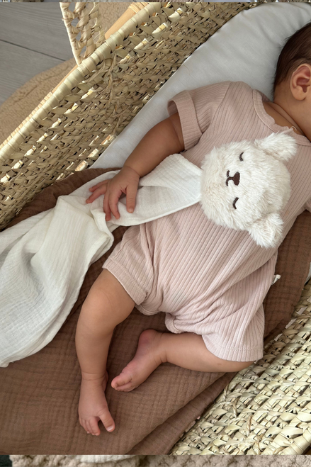 Mona Müslin Uyku Arkadaşı