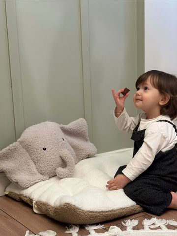 Eloy Fil Yastık Uyku Arkadaşı Ekru