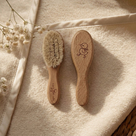 Doğal Ahşap Keçi Kılı Bebek Fırçası