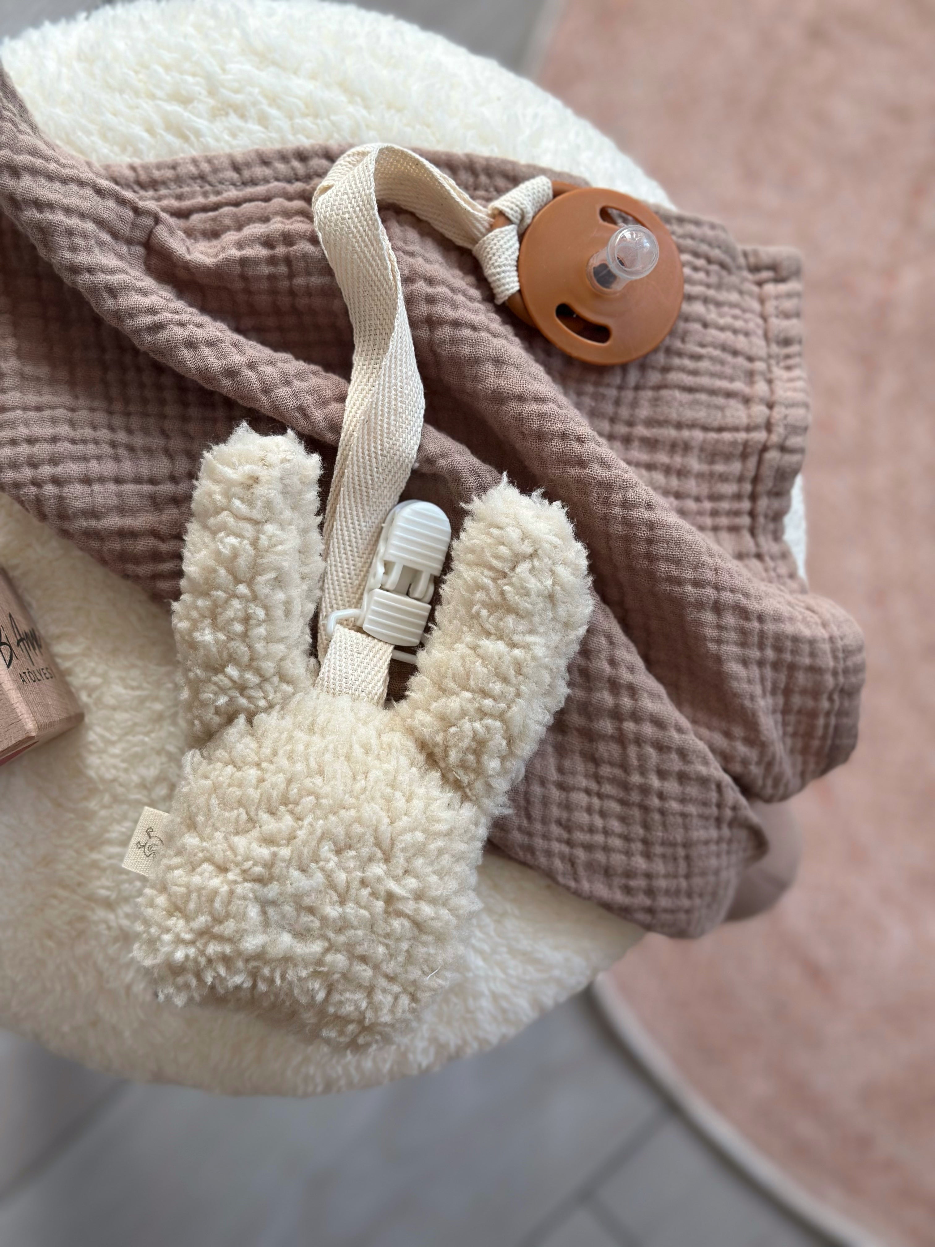 Bunny Emzik Askısı Klipsli