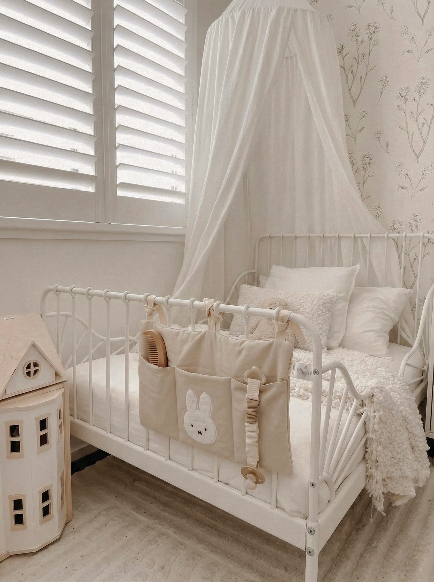 Miffy Nakış Detaylı Keten Kumaş Bebek Çocuk Yatak Beşik Kenarı Organizeri