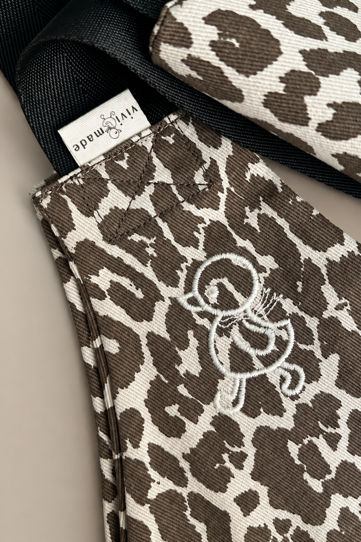 Vivihug Sling Bebek ve Çocuk Taşıma Çantası Kanguru 9-20 Kg Anne Yanı Taşıyıcı (Kopya)